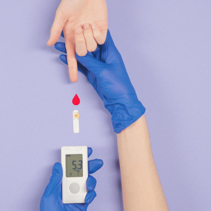 diabeteszorg diabeteszorg testen met een bloedglucosemeter