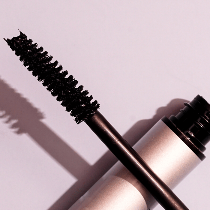 mascara